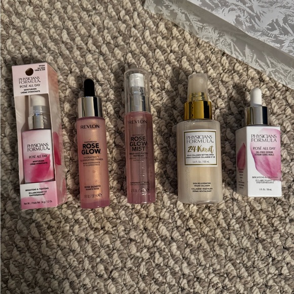 MAC Cosmetic Bag with Revlon and Physicans Formula Products - Picture 2 of 8